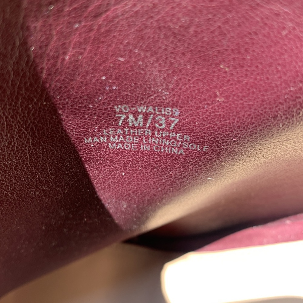 Vince Camuto dark garnet Wallis wedges sz7 - Picture 8 of 8